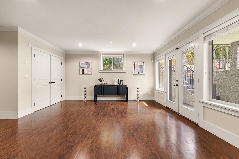 3042 W 33rd Avenue Vancouver, BC - 26