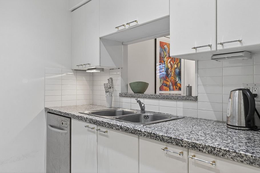 303 1388 Homer Street Vancouver, BC - 12