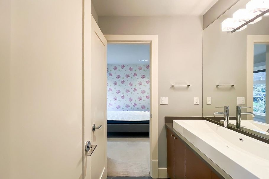 3950 W 37th Avenue Vancouver, BC - 19