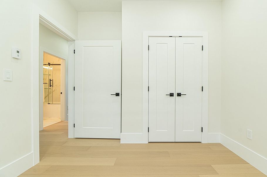 1552 W 66th Avenue Vancouver, BC - 13