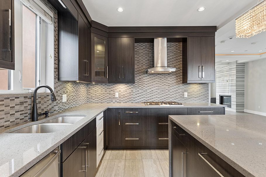 3233 Grant Street Vancouver, BC - 12