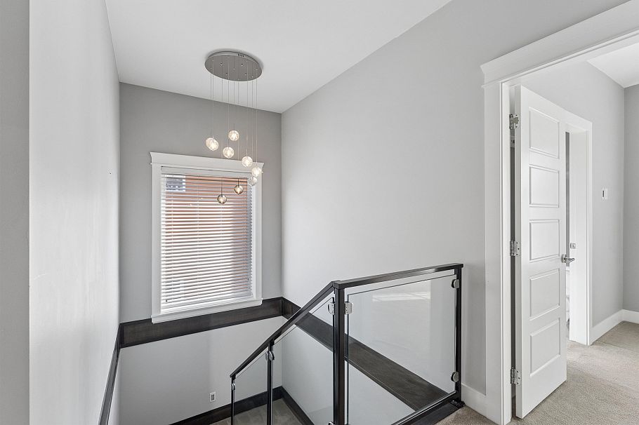 3233 Grant Street Vancouver, BC - 17