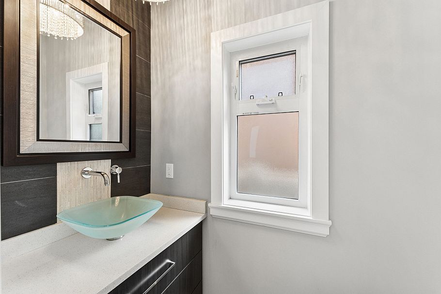 3233 Grant Street Vancouver, BC - 16