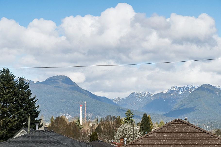 3233 Grant Street Vancouver, BC - 28