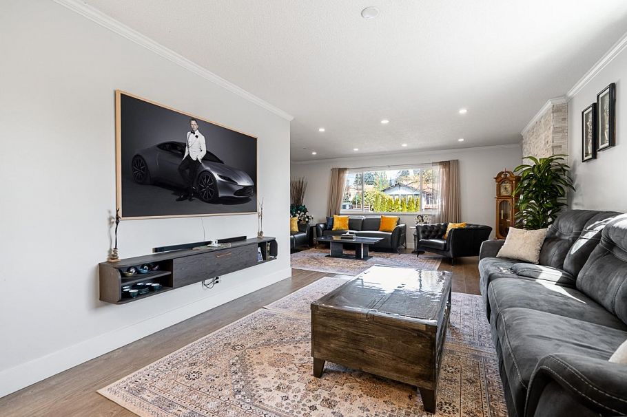 2333 Kirkstone Road North Vancouver, BC - 7