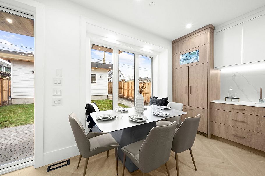 2 1967 E 13th Avenue Vancouver, BC - 12