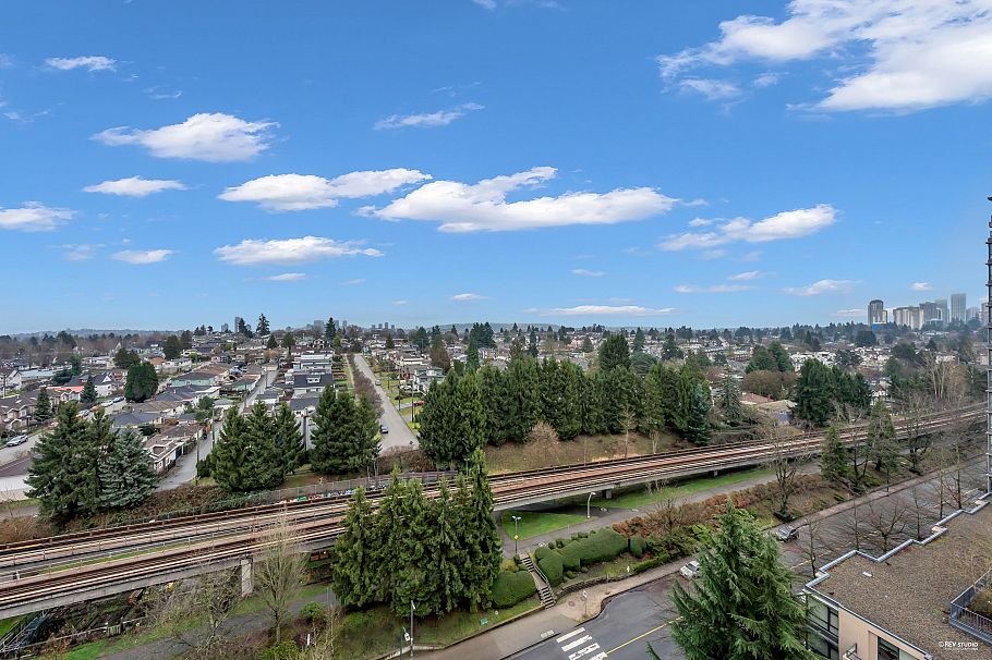 1408 5189 Gaston Street Vancouver, BC - 30