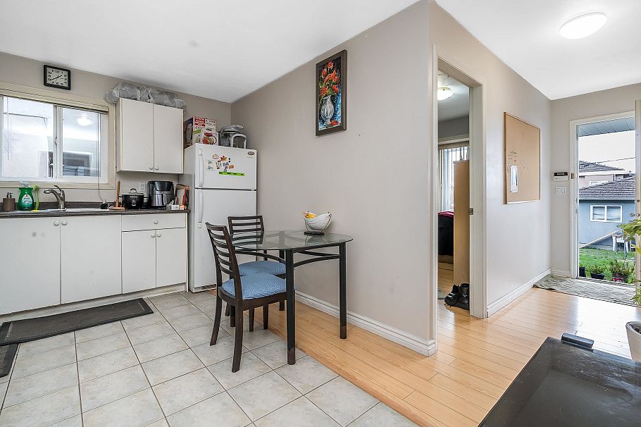 7877 Fraser Street Vancouver, BC - 23