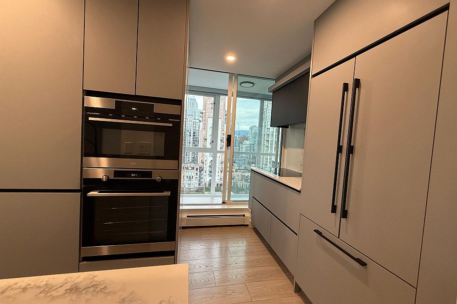 1801 289 DRAKE STREET, Vancouver BC V6B 4Y8 Vancouver, BC - 5