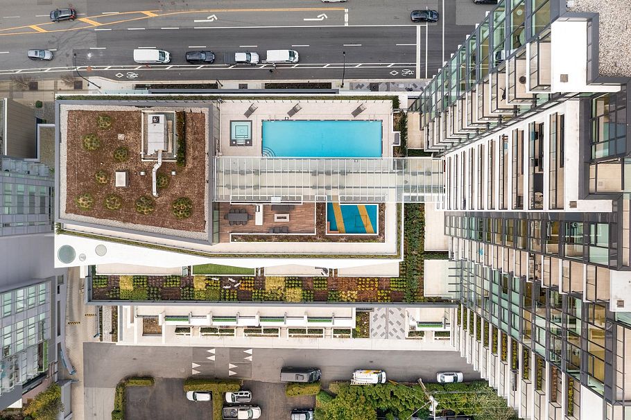 1307 135 E 13th Street North Vancouver, BC - 26