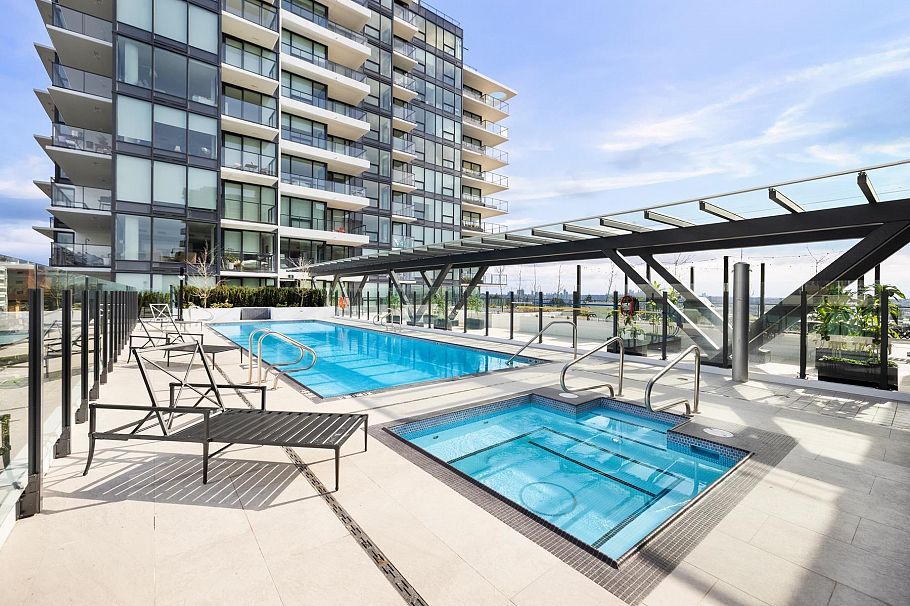 1307 135 E 13th Street North Vancouver, BC - 28