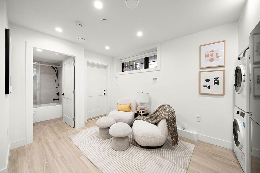 2793 W 21st Avenue Vancouver, BC - 27