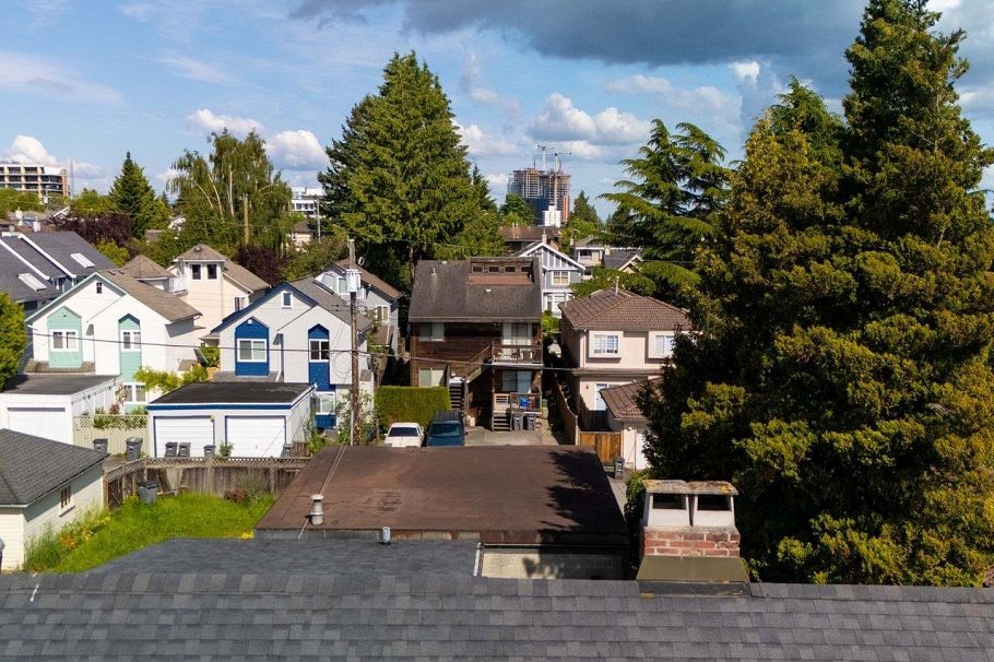 8510 Montcalm Street Vancouver, BC - 37