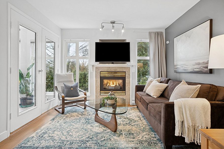 201 1099 W 71st Avenue Vancouver, BC - 2