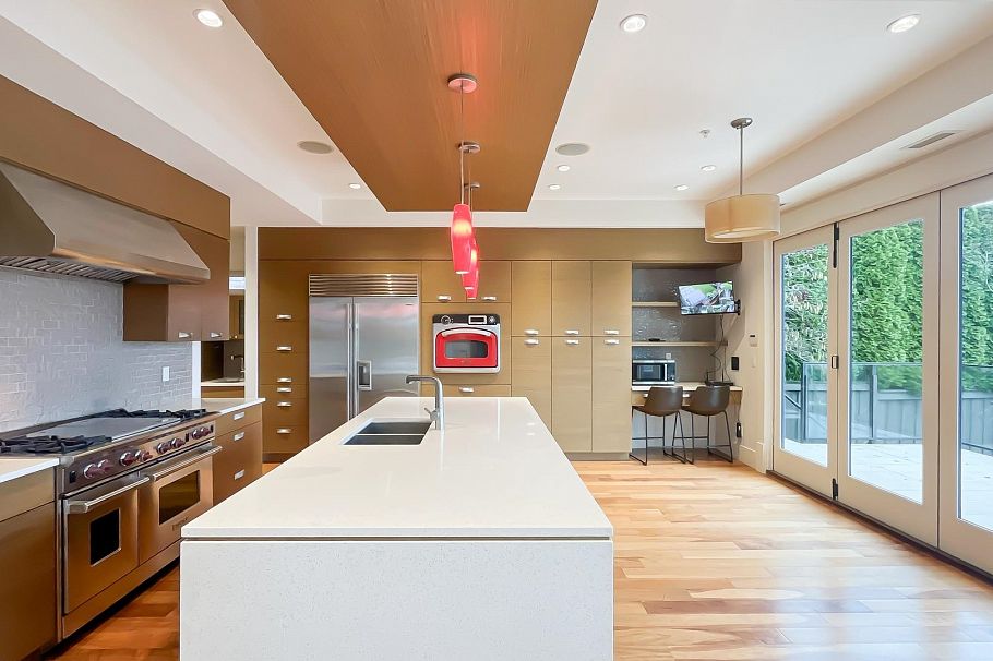 3950 W 37th Avenue Vancouver, BC - 10