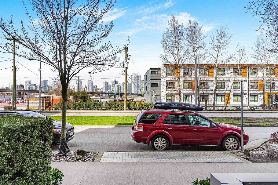 296 W 1st Avenue Vancouver, BC - 28