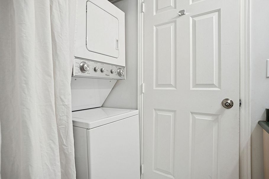 201 1099 W 71st Avenue Vancouver, BC - 19