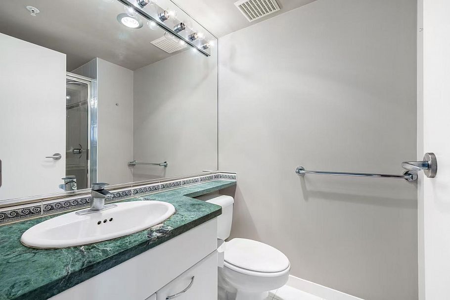 1901 1201 Marinaside Crescent Vancouver, BC - 28