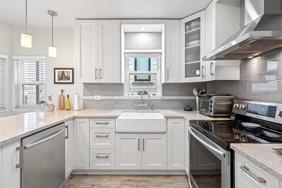 3494 Oxford Street Vancouver, BC - 16