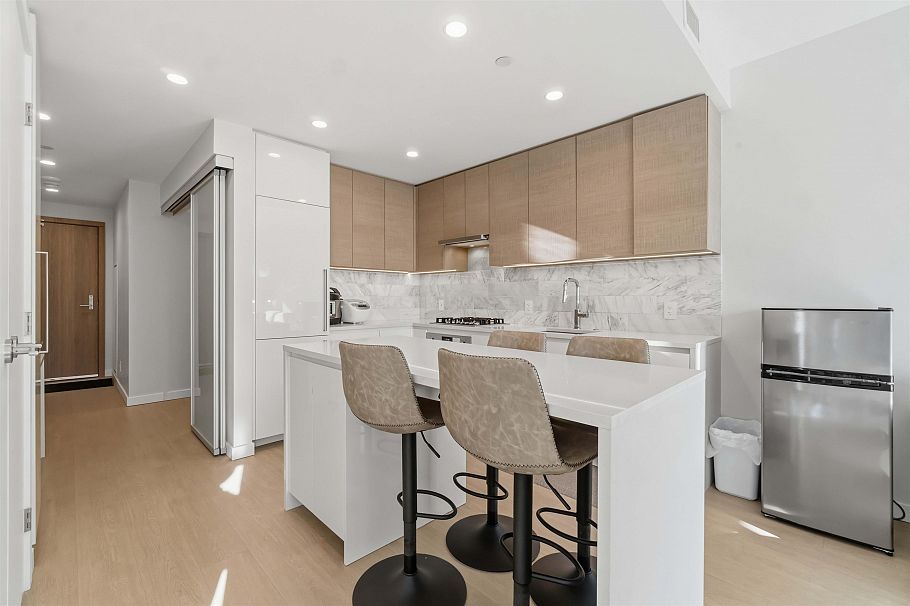 2710 2108 Gilmore Avenue Burnaby, BC - 16