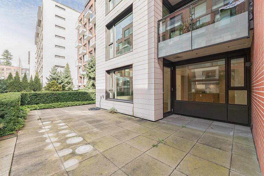 100 1561 W 57th Avenue Vancouver, BC - 16