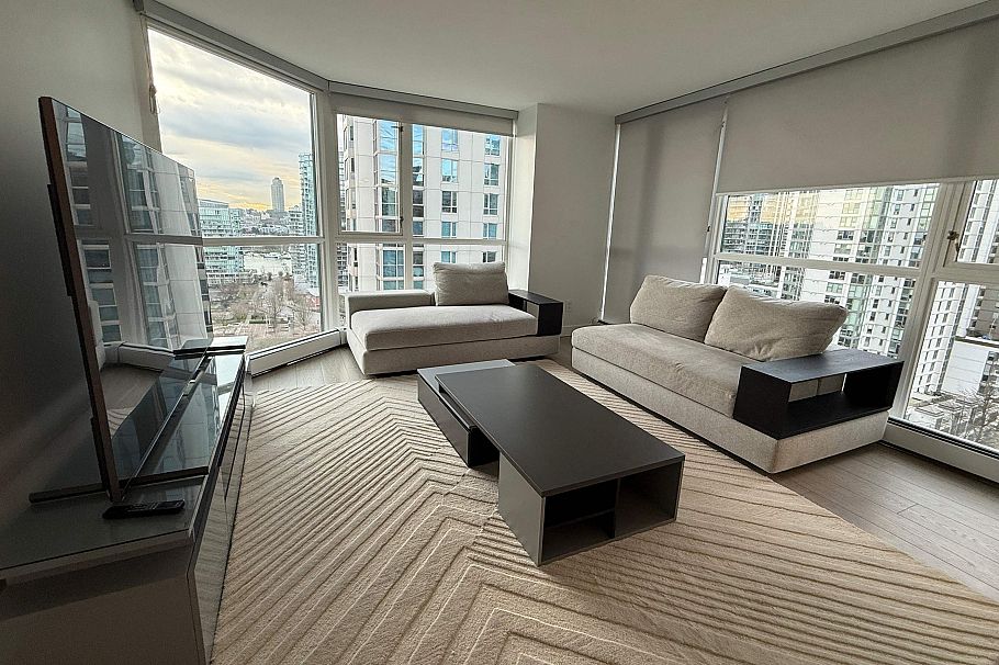 1801 289 DRAKE STREET, Vancouver BC V6B 4Y8 Vancouver, BC - 1