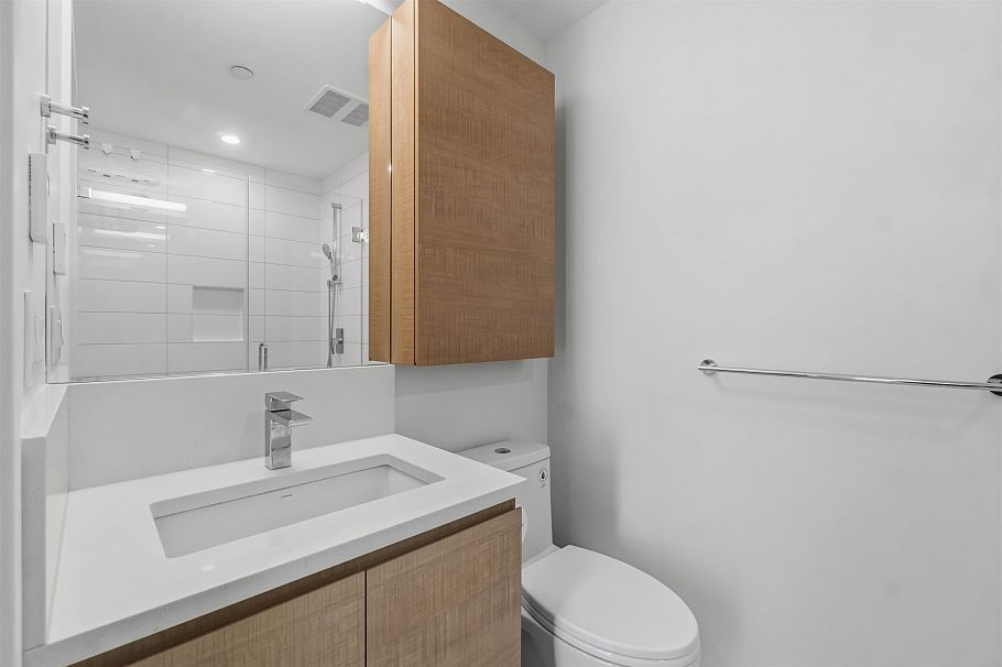 2710 2108 Gilmore Avenue Burnaby, BC - 24