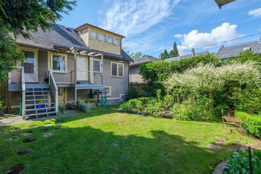 8510 Montcalm Street Vancouver, BC - 18