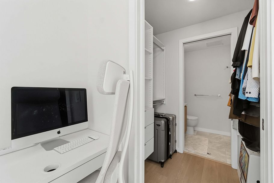 2710 2108 Gilmore Avenue Burnaby, BC - 25