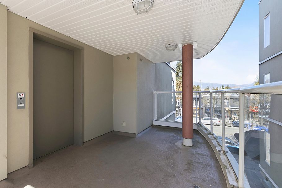 211 3250 W Broadway Vancouver, BC - 38