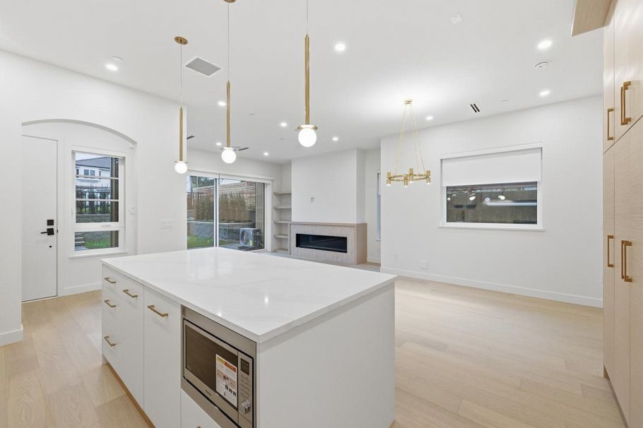 1 727 E 31st Avenue Vancouver, BC - 15