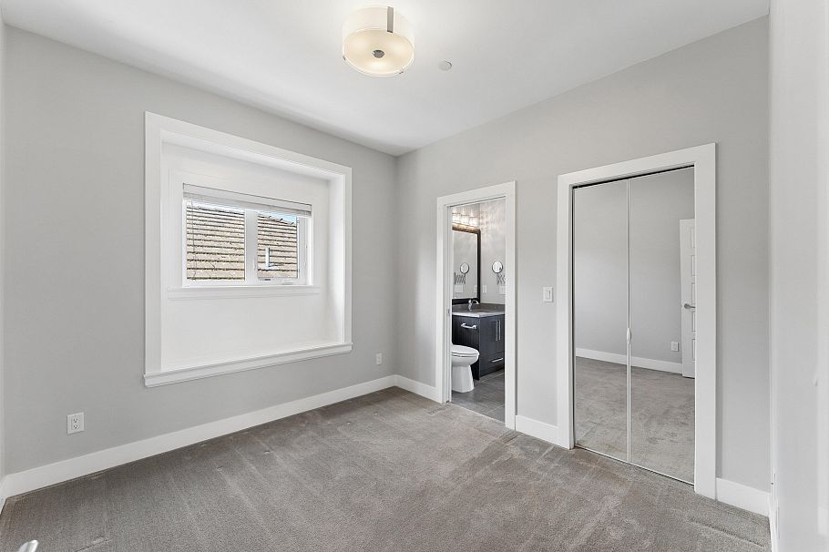 3233 Grant Street Vancouver, BC - 21