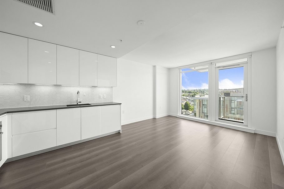 1501 8188 Fraser Street Vancouver, BC - 4