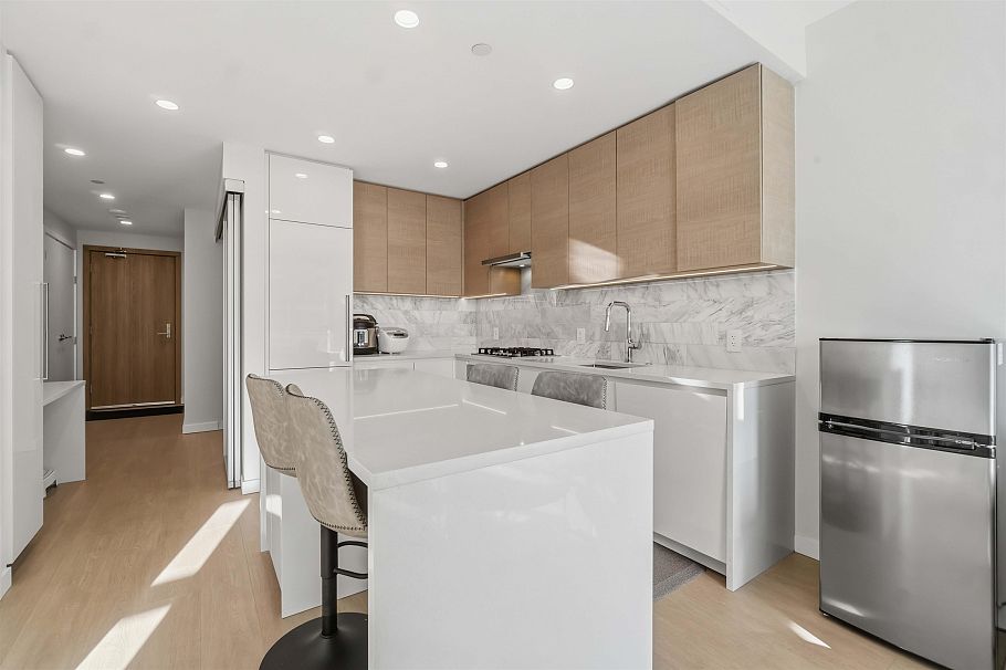 2710 2108 Gilmore Avenue Burnaby, BC - 13