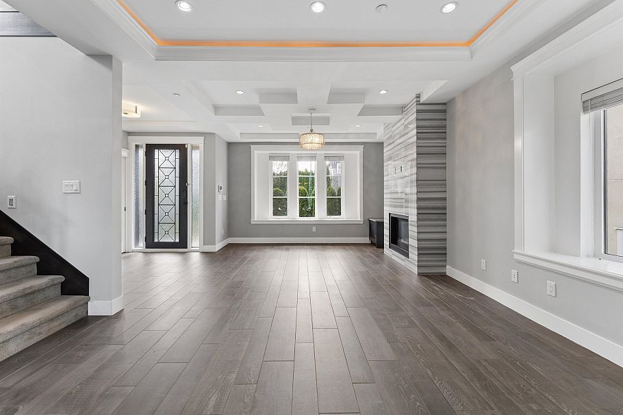 3233 Grant Street Vancouver, BC - 2