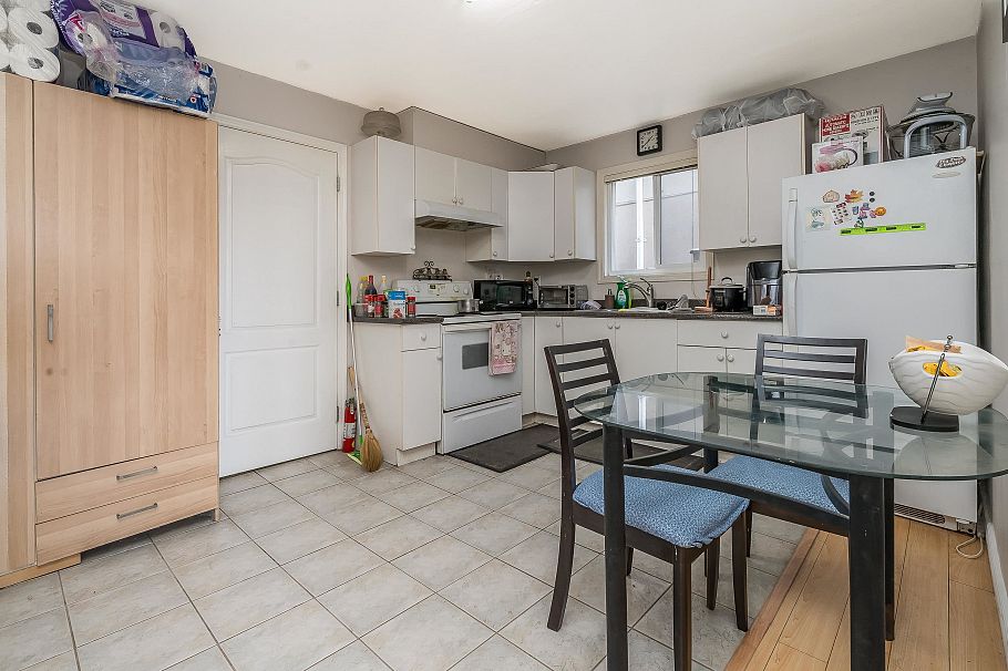 7877 Fraser Street Vancouver, BC - 24