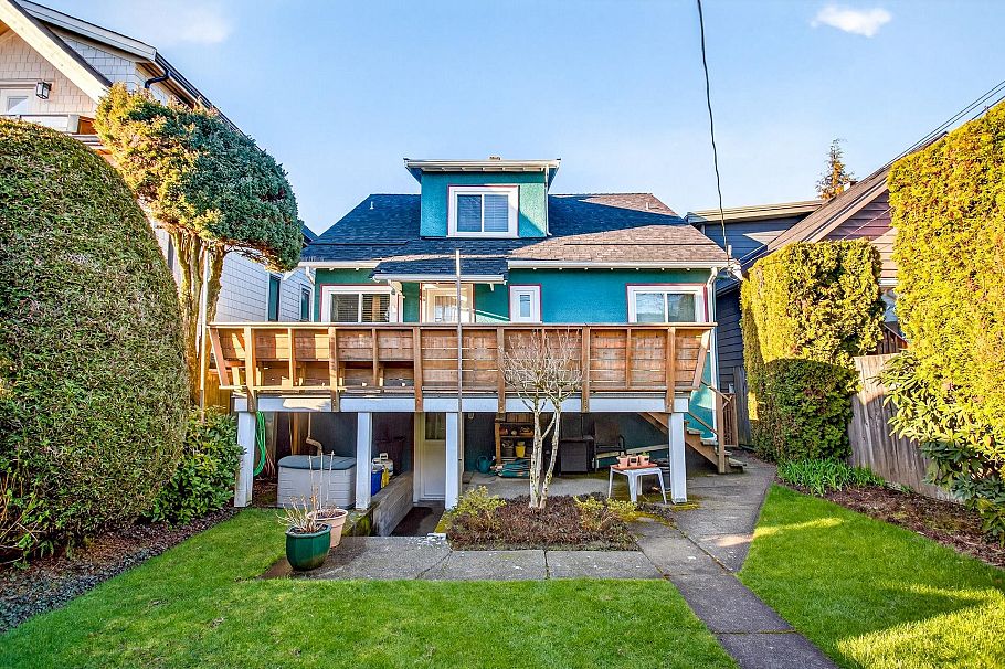 3494 Oxford Street Vancouver, BC - 36