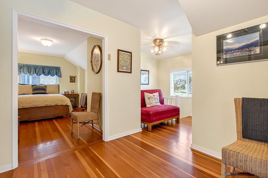 3494 Oxford Street Vancouver, BC - 26