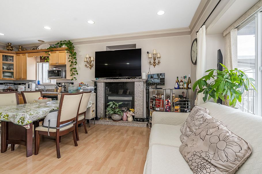 7877 Fraser Street Vancouver, BC - 14