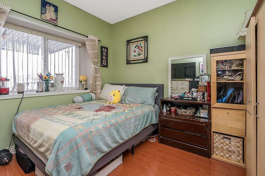 7877 Fraser Street Vancouver, BC - 16