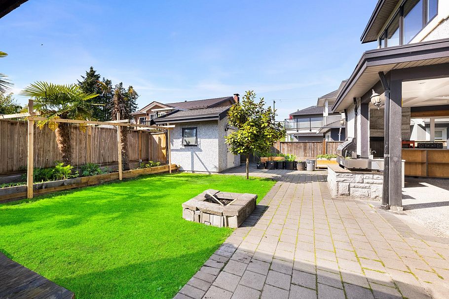 2091 Mclennan Avenue Richmond, BC - 33