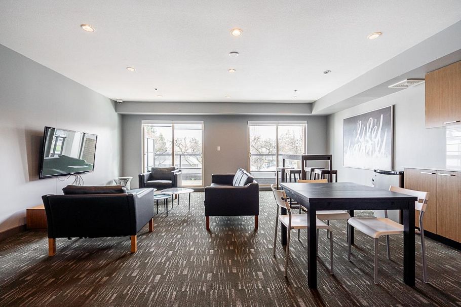 208 1330 Marine Drive North Vancouver, BC - 28