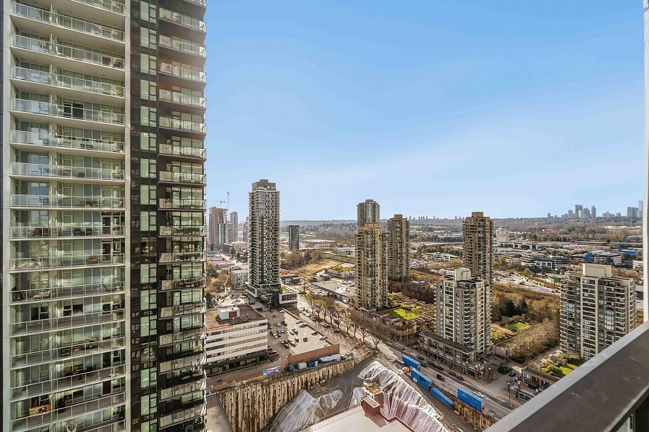 2710 2108 Gilmore Avenue Burnaby, BC - 27