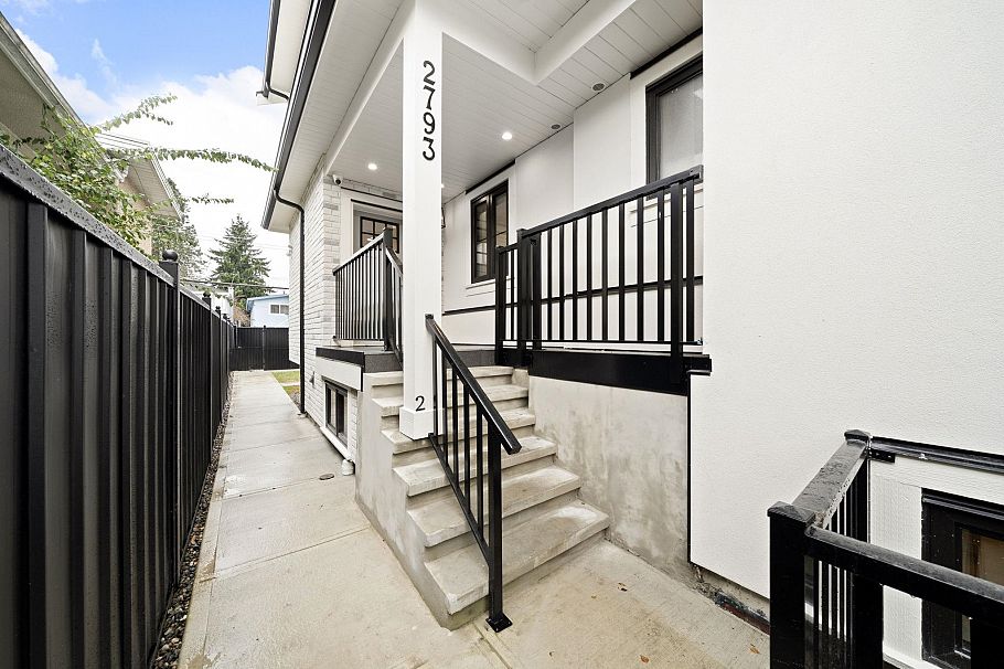 2793 W 21st Avenue Vancouver, BC - 32