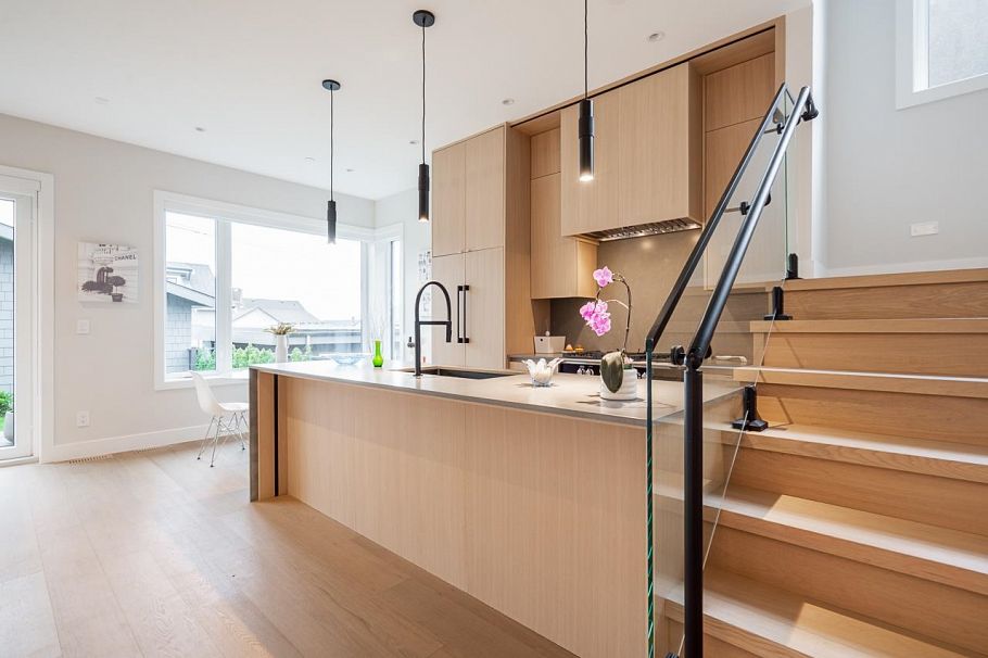 2 3674 Oxford Street Vancouver, BC - 22