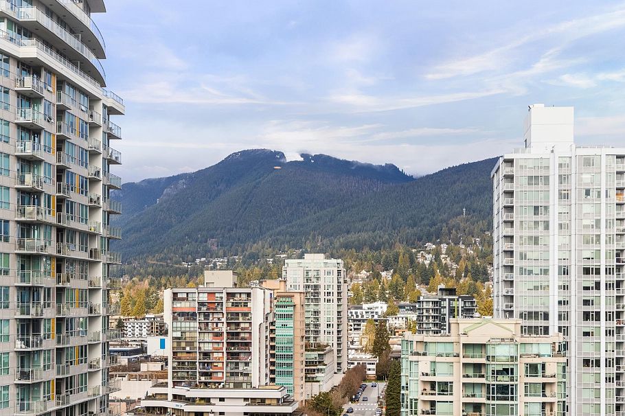 1307 135 E 13th Street North Vancouver, BC - 23