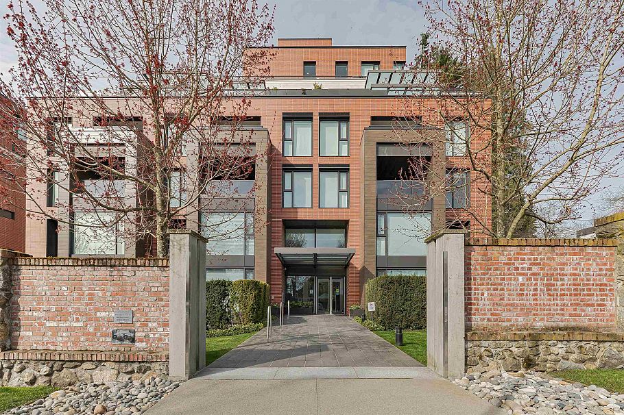 100 1561 W 57th Avenue Vancouver, BC - 1