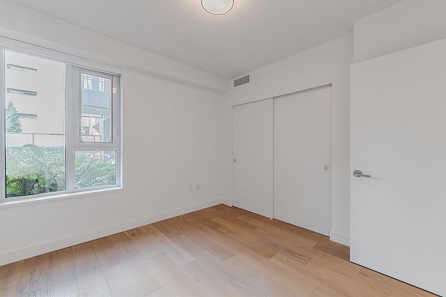 100 1561 W 57th Avenue Vancouver, BC - 14