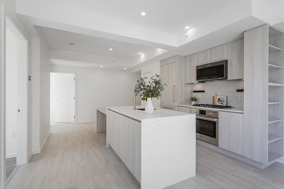 304 3264 Vanness Avenue Vancouver, BC - 6