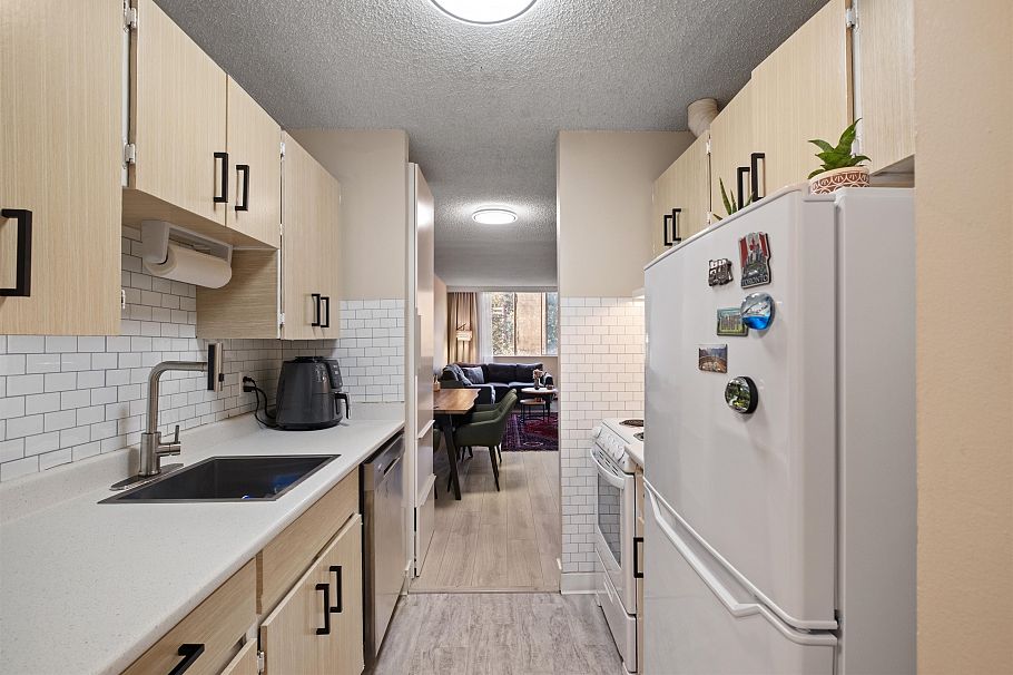 1205 2012 Fullerton Avenue North Vancouver, BC - 12